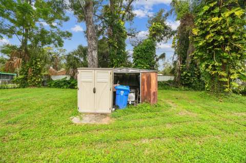 7512 Rhode Island Drive, Tampa FL - photo 13 of 18