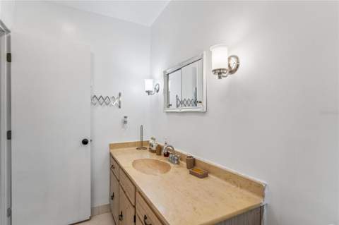 1611 S Lake Avenue #1, Clearwater FL - photo 16 of 29