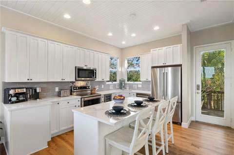 7325 Holly Road, Terra Ceia FL - photo 7 of 77