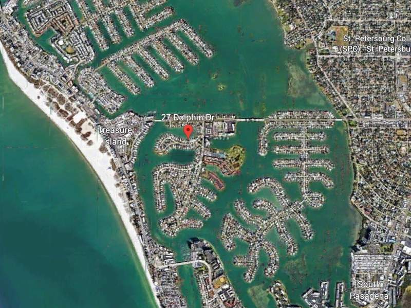 4 bedroom Single Family Residence at 27 Dolphin Drive, Paradise Island 1st Add, Treasure Island — photo 2