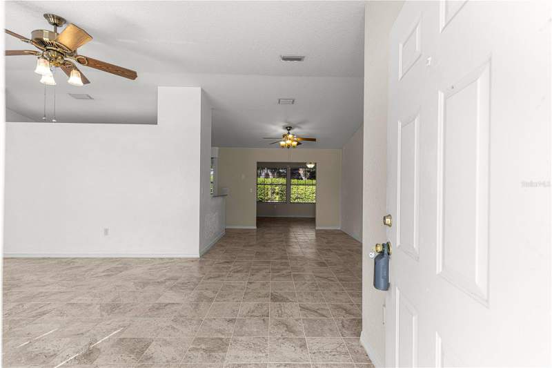 2 bedroom Single Family Residence at 8340 SW 108th Loop, Oak Run Nbrhd, Ocala — photo 4