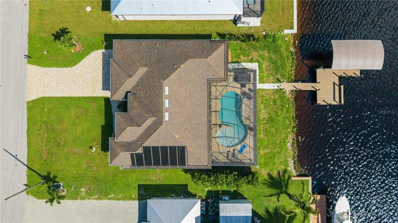 3 bedroom Single Family Residence at 349 Springview Circle, Port Charlotte Sec 010, Port Charlotte — photo 2