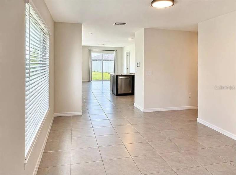 3 bedroom Single Family Residence at 16511 Mosaic Oar Drive, Dg Farms Ph 7A, Wimauma — photo 2