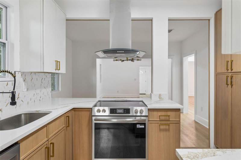 2 bedroom Single Family Residence at 4660 7th Avenue, Oak Ridge 4, St Petersburg — photo 5