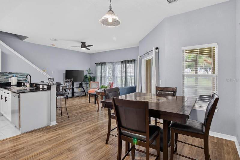 3 bedroom Townhouse at 10844 Dragonwood Drive, Cross Creek Gardens, Tampa — photo 2