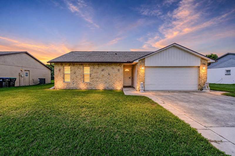 7544 RIO PINAR LAKES BOULEVARD