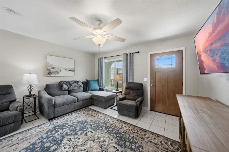3 bedroom Single Family Residence at 18970 McGrath Circle, Port Charlotte Sec 092, Port Charlotte — photo 4