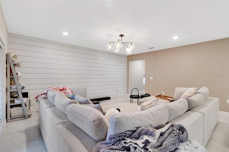 5 bedroom Single Family Residence at 4943 ROYAL POINT AVENUE, CYPRESS HAMMOCK PH 1, KISSIMMEE — photo 5