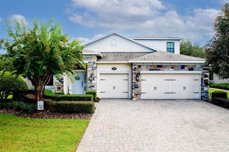 5 bedroom Single Family Residence at 309 Bellview Place, Versailles, Sanford — photo 2