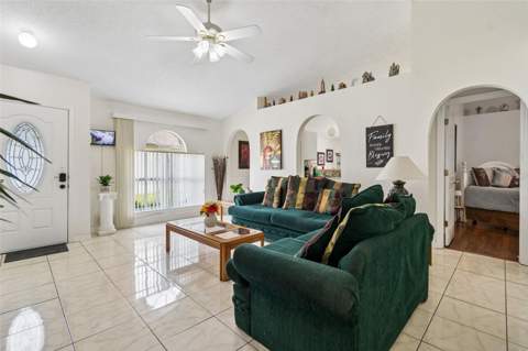 5936 Lake Front Drive, Wesley Chapel FL - photo 13 of 47