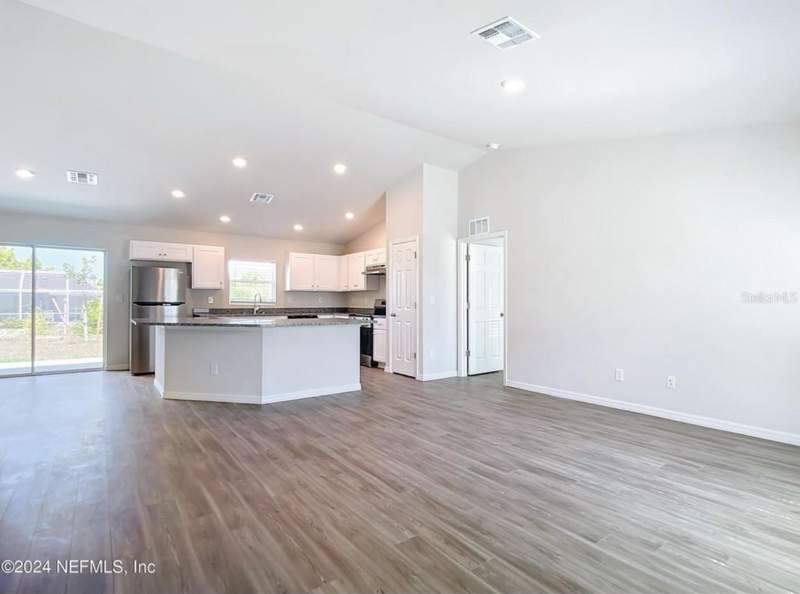 4 bedroom Single Family Residence at 315 Marion Oaks Crse Road, Marion Oaks, Ocala — photo 4