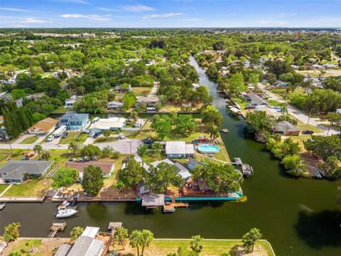 7235 Maryland Avenue, Hudson FL - photo 8 of 51