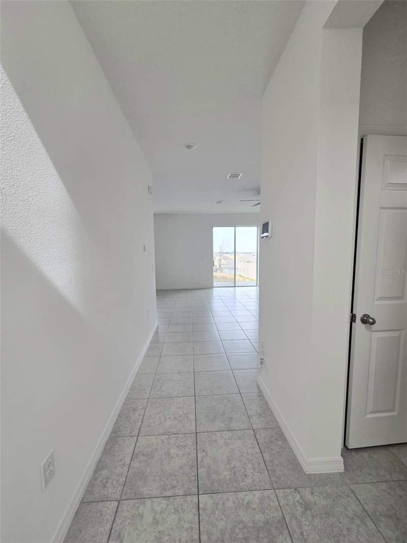 5 bedroom Single Family Residence at 1603 Gardiner Street, Tarpon Bay Ph 2, Haines City — photo 2