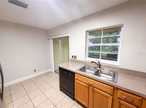 112 Coquina Bay Drive, St Petersburg FL - photo 9 of 33