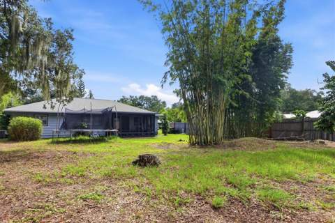 2533 Hawthorne Street, Sarasota FL - photo 13 of 42