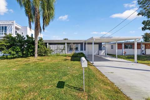 13232 Neptune Drive, Hudson FL - photo 6 of 41