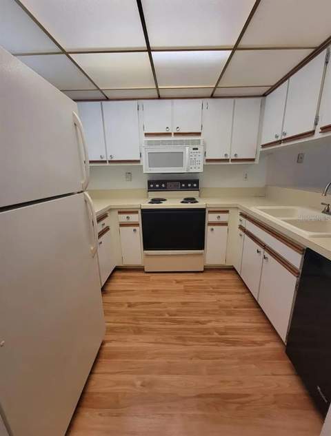 100 E Kentucky Ave #103D, Deland FL - photo 6 of 28