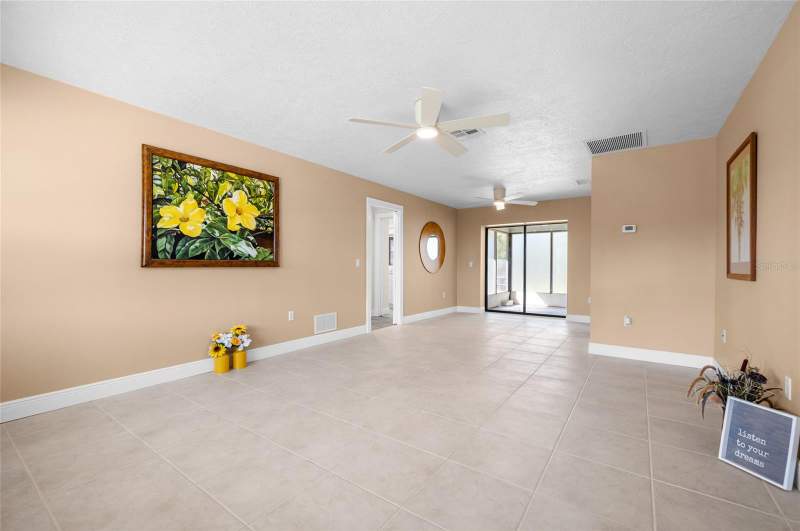 2 bedroom Single Family Residence at 11639 Claremont Drive, Port Charlotte Sec 063, Port Charlotte — photo 4