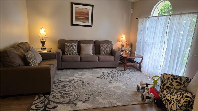 3 bedroom Single Family Residence at 9765 Fox Chapel Road, Pebble Creek Village Unit 7, Tampa — photo 3