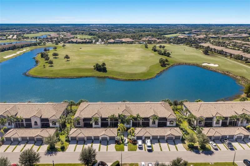 2 bedroom Condominium at 5614 Palmer Circle #206, Lakewood National, Bradenton — photo 3