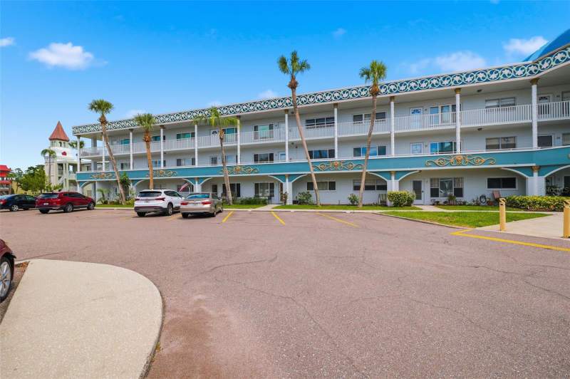 2 bedroom Condominium at 2381 Ecuadorian Way #45, On Top Of The World, Clearwater — photo 2
