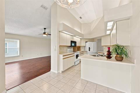 321 Northway Drive, Sun City Center FL - photo 12 of 60