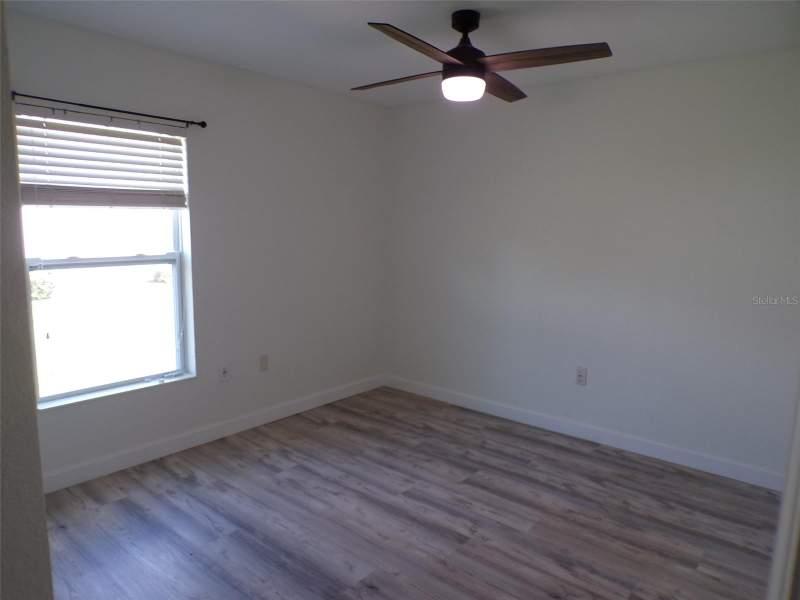4 bedroom Single Family Residence at 10047 Greetings Street, Port Charlotte Sec 87, Port Charlotte — photo 2