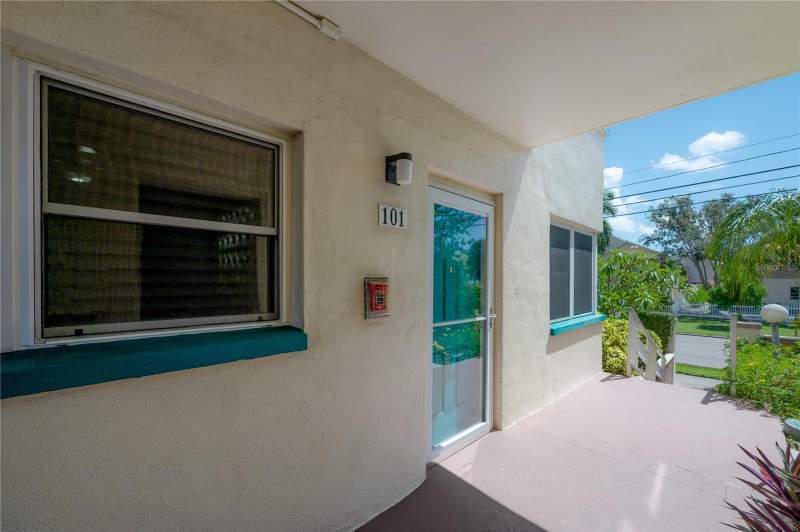 2 bedroom Condominium at 2960 59th Street #101, Town Shores Of Gulfport, Gulfport — photo 3