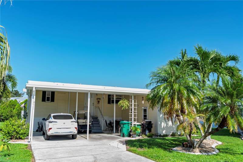 2 bedroom Manufactured Home at 2 Copenhagen Avenue, Windmill Village, Punta Gorda — photo 2