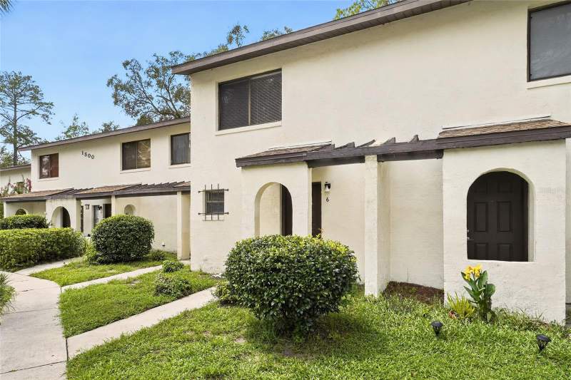 2635 SW 35TH PLACE #1506 home for sale in Casablanca East