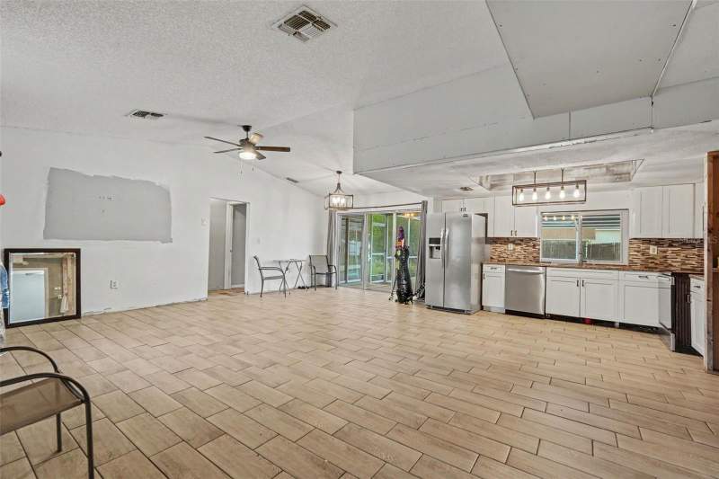 3 bedroom Single Family Residence at 4233 Dristol Avenue, Spring Hill Unit 16, Spring Hill — photo 5