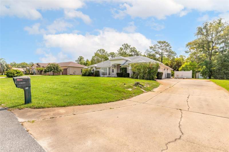 3 bedroom Single Family Residence at 10901 SW 55th Avenue, Kingsland Country Estate, Ocala — photo 3