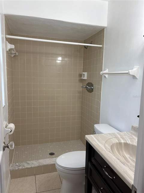 6418 W Paris Street, Tampa FL - photo 6 of 36