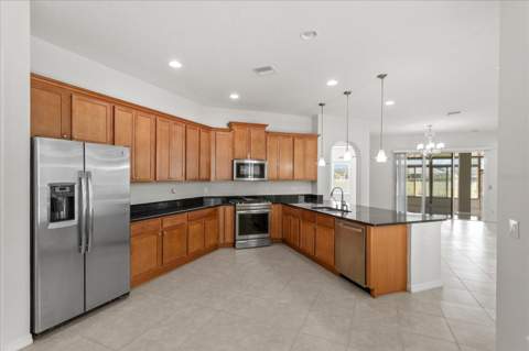 124 Balmy Coast Road, Groveland FL - photo 8 of 38