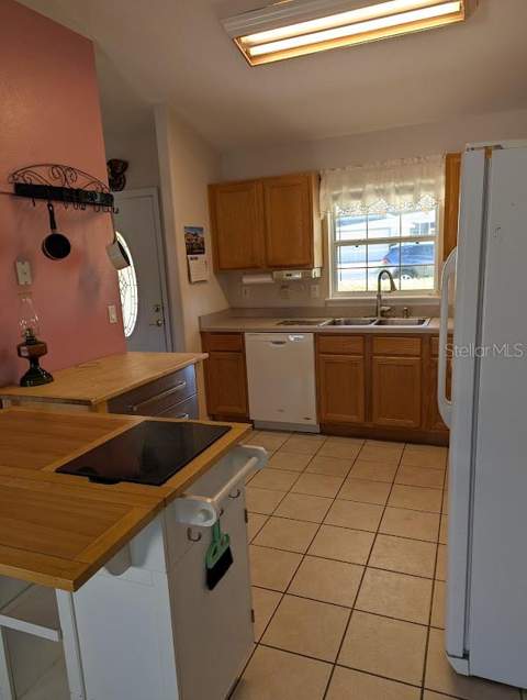 108 Twin Lake Circle, Umatilla FL - photo 16 of 47