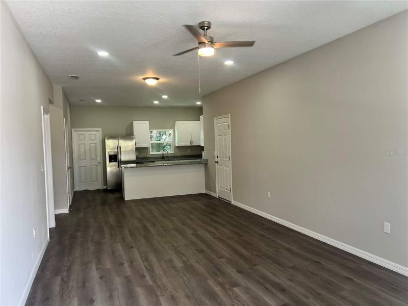 3 bedroom Single Family Residence at 5008 Finders Court, Knoll Pine, Tampa — photo 2
