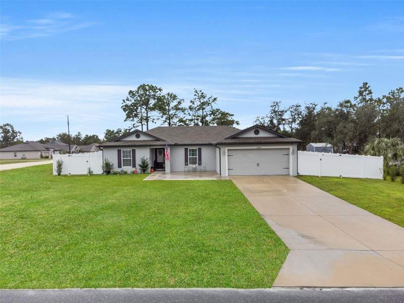 3 bedroom Single Family Residence at 13094 Papercraft Avenue, Royal Highlands, Weeki Wachee — photo 3