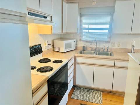 2224 Ca D Oro Drive, Sarasota FL - photo 6 of 6
