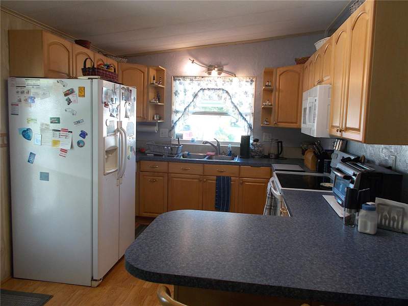 2 bedroom Manufactured Home at 525 Sandpiper Drive, Sandalwood Park, Venice — photo 4