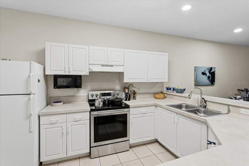 2 bedroom Condominium at 13200 W Newberry Road #86, Greens Condos At West End, Newberry — photo 5