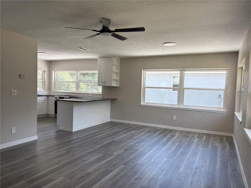 4 bedroom Single Family Residence at 2094 Penn Drive, Country Club Estates, Deland — photo 4