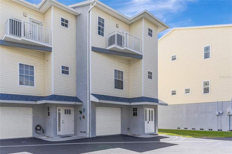 3 bedroom Townhouse at 19803 Gulf Boulevard #301, Palm Cove, Indian Shores — photo 2