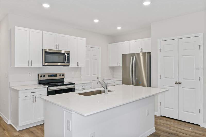 3 bedroom Single Family Residence at 9868 Pelican Coast Drive, Pasadena Woods, Dade City — photo 2