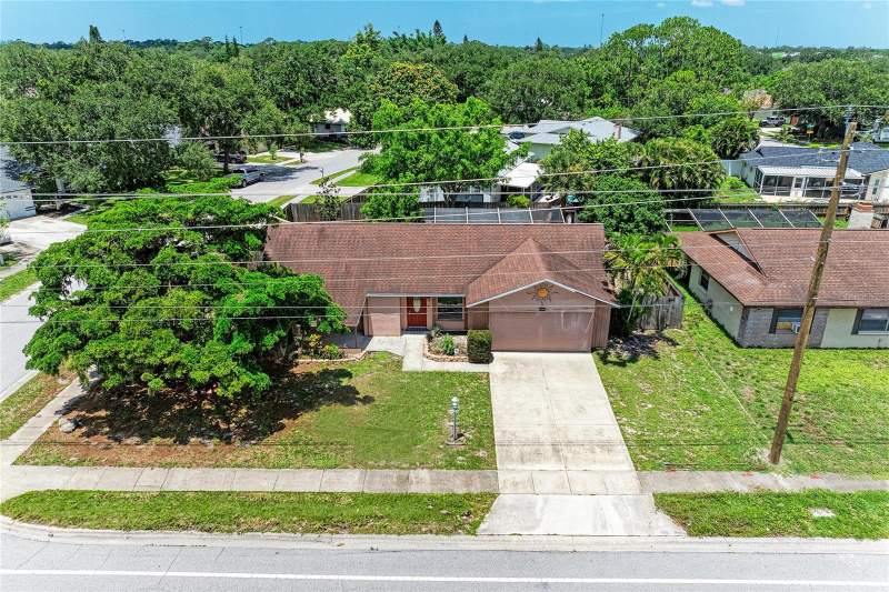 6540 MAUNA LOA BOULEVARD home for sale in Lake Sarasota