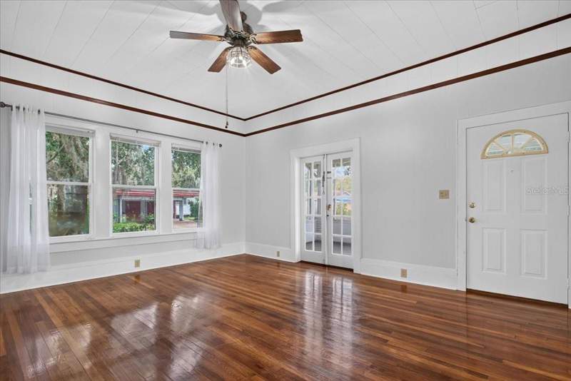 3 bedroom Single Family Residence at 630 NE 6th Avenue, W.R. Thomas Subdivision, Gainesville — photo 3