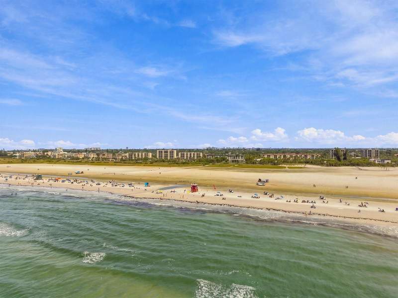 2 bedroom Condominium at 797 Beach Road #415, Crescent Royale 2, Sarasota — photo 2