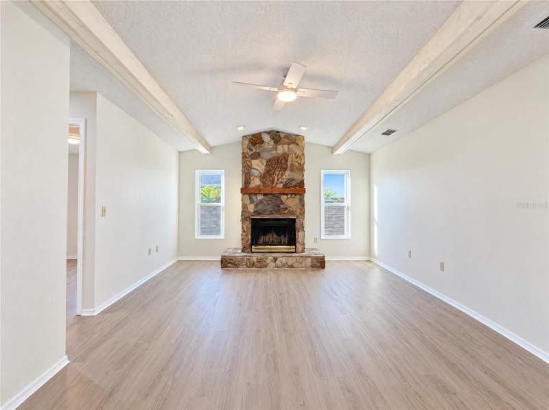 3 bedroom Single Family Residence at 8421 Cypress Lake Circle, Country Oaks Ph I, Sarasota — photo 3
