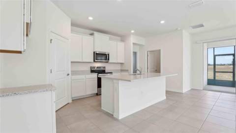 8171 Ives Place, Wildwood FL - photo 11 of 24