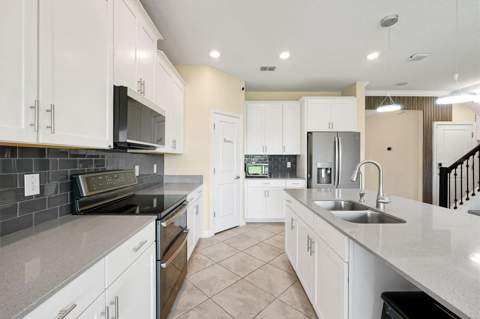 12151 Imaginary Way, Orlando FL - photo 13 of 92