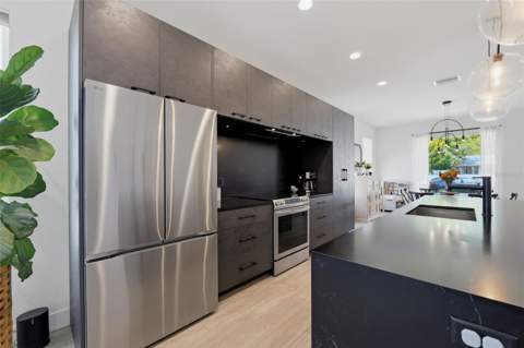 5160 Dartmouth Avenue, St Petersburg FL - photo 14 of 59